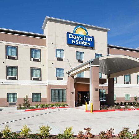 Days Inn & Suites By Wyndham Houston Nw Cypress Bagian luar foto